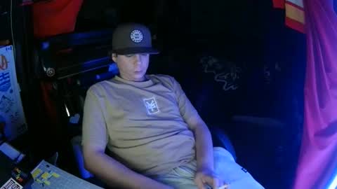 Snapshot of bowerboi1217 chatting on 24, 11, 2025 Bowerboi1217 online show from 24, 11, 2025