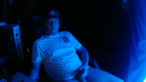 Snapshot of bowerboi1217 chatting on 1, 12, 2025 Bowerboi1217 online show from 1, 12, 2025