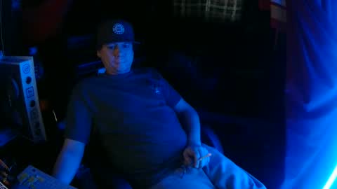 Snapshot of bowerboi1217 chatting on 3, 12, 2025 Bowerboi1217 online show from 3, 12, 2025