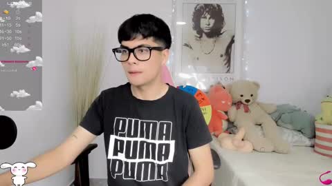 Snapshot of boy_andy__ chatting on 1, 2, 2025 Aaron online show from 1, 2, 2025