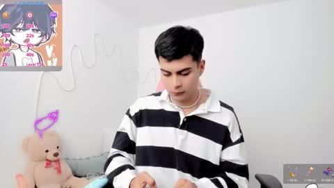 Snapshot of boy_andy__ chatting on 14, 12, 2025 Aaron online show from 14, 12, 2025