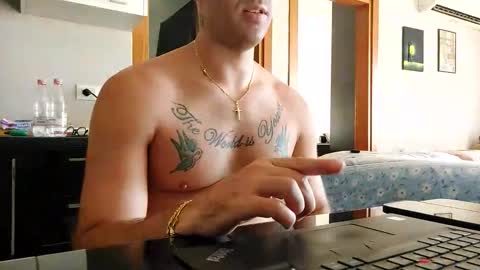 Snapshot of boy_aroundtheworld chatting on 12, 9, 2025 Dan online show from 12, 9, 2025