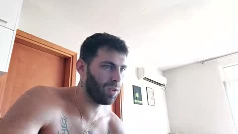 Snapshot of boy_aroundtheworld chatting on 27, 10, 2025 Dan online show from 27, 10, 2025