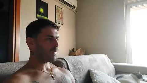 Snapshot of boy_aroundtheworld chatting on 12, 11, 2025 Dan online show from 12, 11, 2025