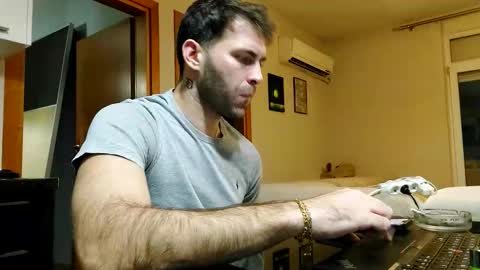 Snapshot of boy_aroundtheworld chatting on 25, 11, 2025 Dan online show from 25, 11, 2025