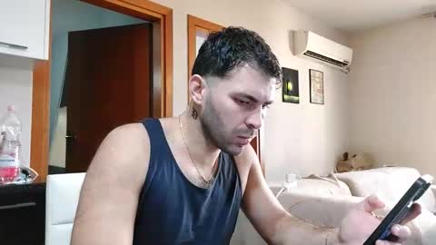 Snapshot of boy_aroundtheworld chatting on 30, 11, 2025 Dan online show from 30, 11, 2025