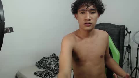 Snapshot of boy_coll chatting on 18, 4, 2026 jerry online show from 18, 4, 2026