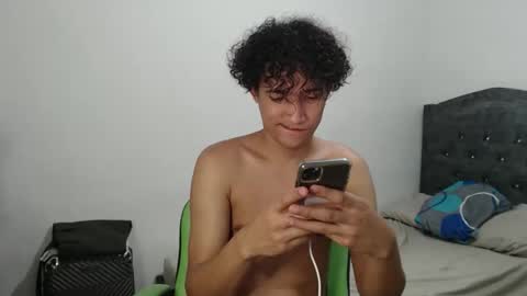 Snapshot of boy_coll chatting on 3, 5, 2026 jerry online show from 3, 5, 2026