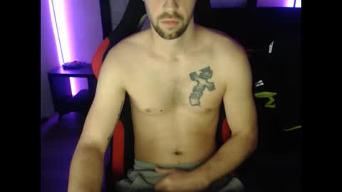 Snapshot of boy_t0y89 chatting on 13, 1, 2025 boy_t0y89 online show from 13, 1, 2025