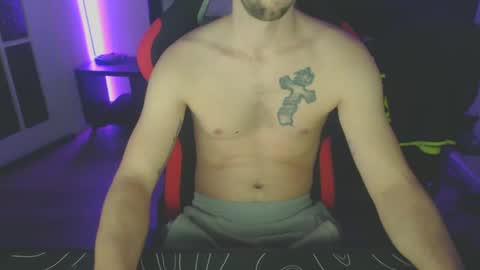 Snapshot of boy_t0y89 chatting on 27, 1, 2025 boy_t0y89 online show from 27, 1, 2025