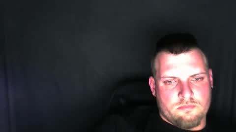 Snapshot of boynextdoooooor chatting on 28, 4, 2026 boynextdoooooor online show from 28, 4, 2026
