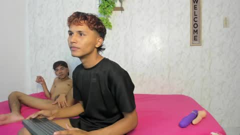 Snapshot of boys_hotparty chatting on 21, 5, 2026 ALEX - TAYLER -MIKE online show from 21, 5, 2026