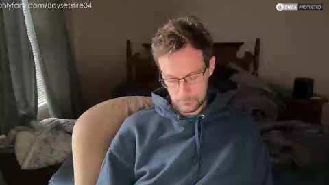 Snapshot of boysetsfire34 chatting on 24, 10, 2025 boysetsfire34 online show from 24, 10, 2025