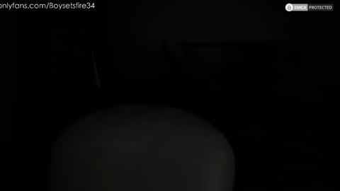 Snapshot of boysetsfire34 chatting on 31, 10, 2025 boysetsfire34 online show from 31, 10, 2025