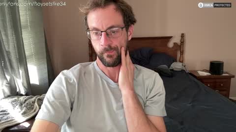 Snapshot of boysetsfire34 chatting on 13, 11, 2025 boysetsfire34 online show from 13, 11, 2025