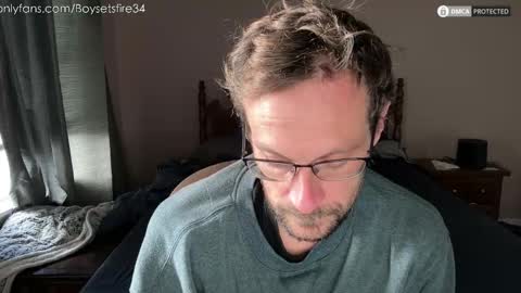 Snapshot of boysetsfire34 chatting on 16, 11, 2025 boysetsfire34 online show from 16, 11, 2025