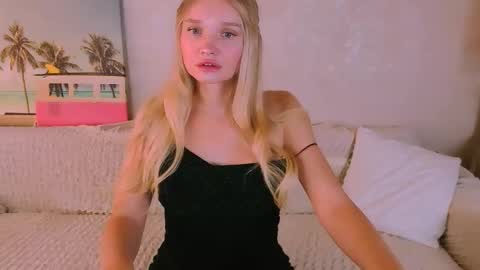 Snapshot of boysloveblondee chatting on 3, 10, 2025 BoysLoveBlondee online show from 3, 10, 2025