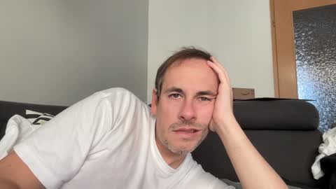 Snapshot of boyslut8 chatting on 19, 10, 2025 boytoyhh online show from 19, 10, 2025