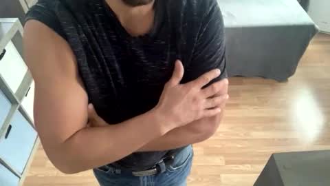 Snapshot of boytoy8969 chatting on 28, 11, 2025 boytoy8969 online show from 28, 11, 2025