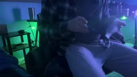 Snapshot of boytoybenny chatting on 18, 12, 2025 BoyToyBenny online show from 18, 12, 2025