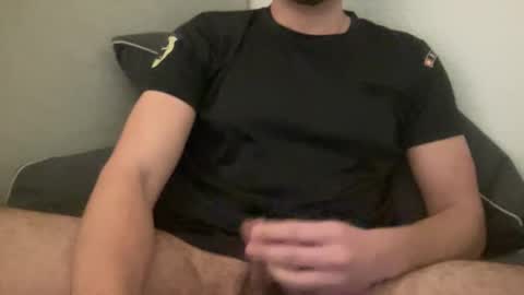 Snapshot of boyyo04 chatting on 18, 12, 2025 boyyo04 online show from 18, 12, 2025