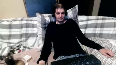 Snapshot of bponie1 chatting on 7, 11, 2025 bponie1 online show from 7, 11, 2025