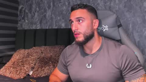 Snapshot of brad1_ chatting on 23, 10, 2025 instagramBrad mayers1twittermayersbrad online show from 23, 10, 2025