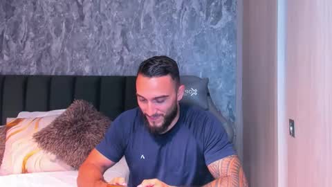 Snapshot of brad1_ chatting on 26, 11, 2025 instagramBrad mayers1twittermayersbrad online show from 26, 11, 2025