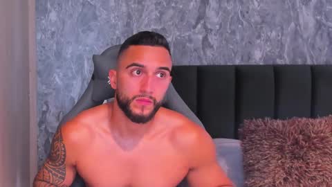 Snapshot of brad1_ chatting on 19, 12, 2025 instagramBrad mayers1twittermayersbrad online show from 19, 12, 2025