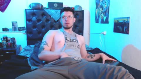 brad hot boy online show from 10, 12, 2024