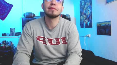 brad hot boy online show from 10, 9, 2025