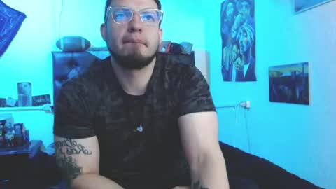 brad hot boy online show from 18, 6, 2026