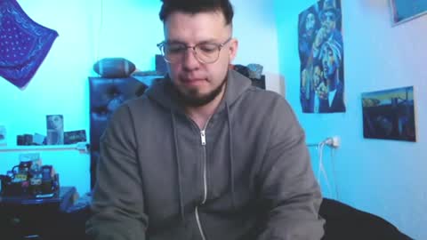 brad hot boy online show from 10, 7, 2026