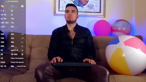 Bradley Colton Independ Model online show from 28, 1, 2025