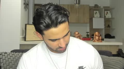 bradleymartin7 online show from 3, 2, 2025