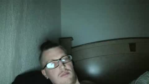 Snapshot of bran52 chatting on 19, 10, 2025 bran52 online show from 19, 10, 2025