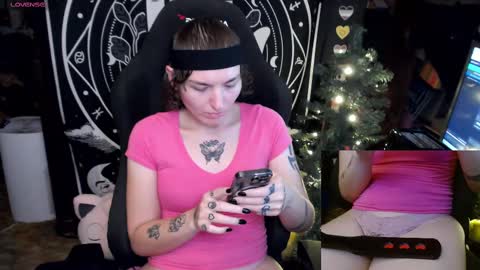 Snapshot of brandiwrld999 chatting on 23, 12, 2024 BrandiWRLD999 online show from 23, 12, 2024