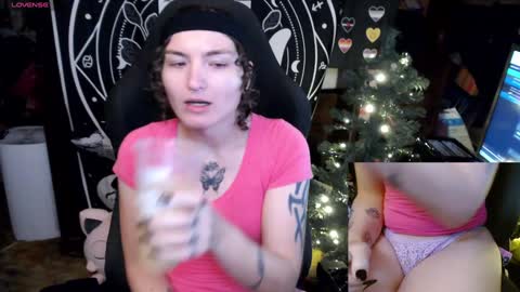 Snapshot of brandiwrld999 chatting on 27, 12, 2024 BrandiWRLD999 online show from 27, 12, 2024