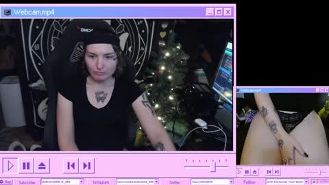 Snapshot of brandiwrld999 chatting on 11, 1, 2025 BrandiWRLD999 online show from 11, 1, 2025