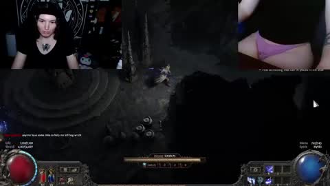 Snapshot of brandiwrld999 chatting on 8, 9, 2025 BrandiWRLD999 online show from 8, 9, 2025