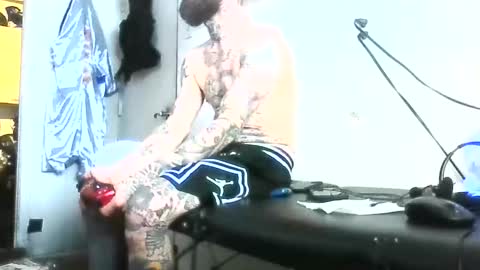 Snapshot of brandonchampagne7 chatting on 22, 11, 2025 brandonchampagne7 online show from 22, 11, 2025