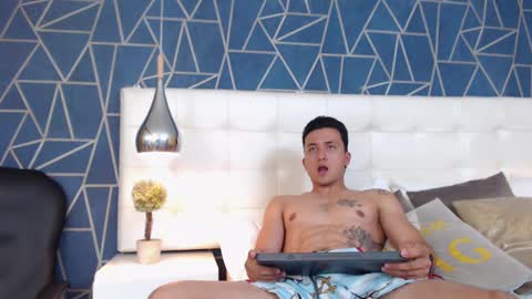 Snapshot of brandoncolee chatting on 13, 1, 2025 BrandonCole online show from 13, 1, 2025