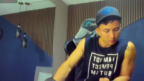 Snapshot of brandoncolee chatting on 23, 1, 2025 BrandonCole online show from 23, 1, 2025