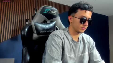 Snapshot of brandoncolee chatting on 25, 1, 2025 BrandonCole online show from 25, 1, 2025