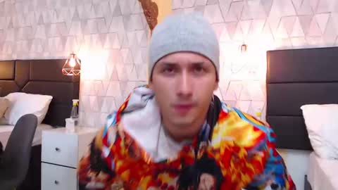 Snapshot of brandoncolee chatting on 8, 2, 2025 BrandonCole online show from 8, 2, 2025