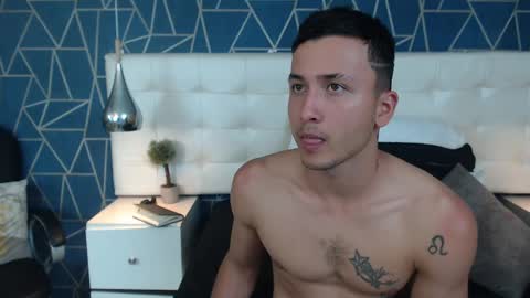 Snapshot of brandoncolee chatting on 24, 2, 2025 BrandonCole online show from 24, 2, 2025