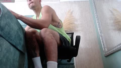 Snapshot of brandoncolee chatting on 25, 2, 2025 BrandonCole online show from 25, 2, 2025