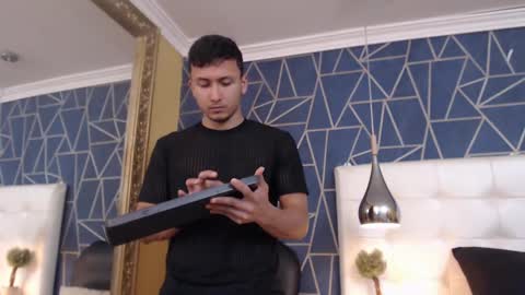 Snapshot of brandoncolee chatting on 1, 3, 2025 BrandonCole online show from 1, 3, 2025