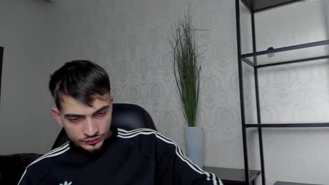 Snapshot of brandontatex chatting on 22, 1, 2025 BrandonTateX online show from 22, 1, 2025