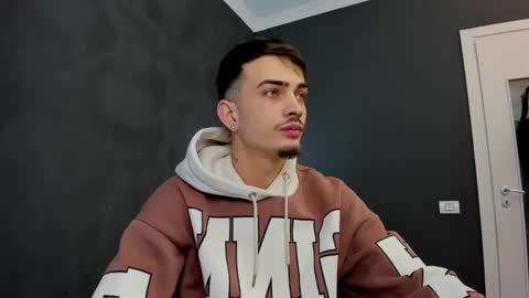 Snapshot of brandontatex chatting on 1, 3, 2025 BrandonTateX online show from 1, 3, 2025